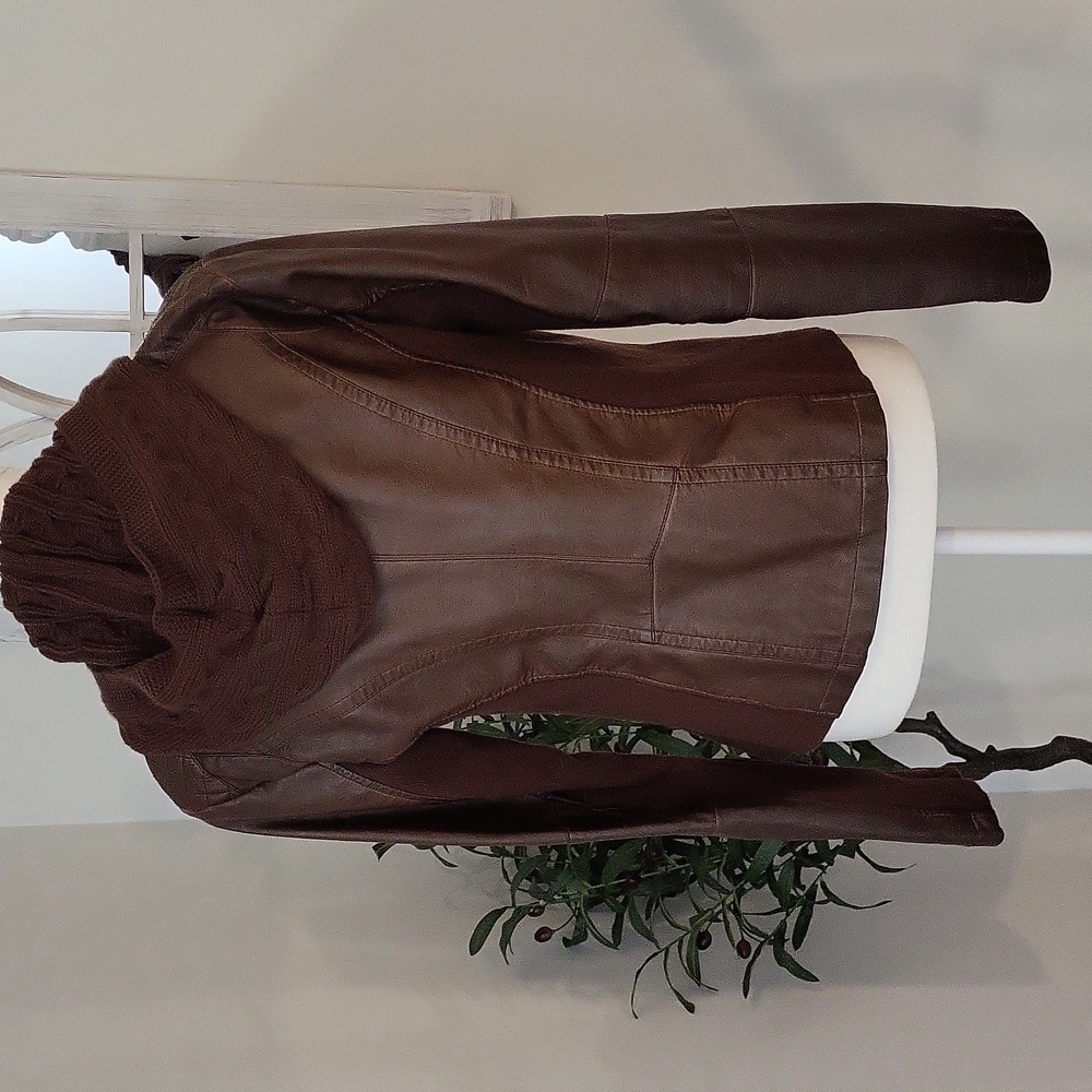 Brown jacket - Picture 6 of 8
